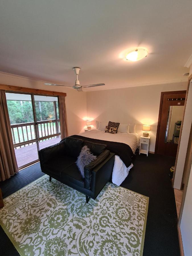 Bird Songs Getaway Accommodation Cabbage Tree Creek ภายนอก รูปภาพ